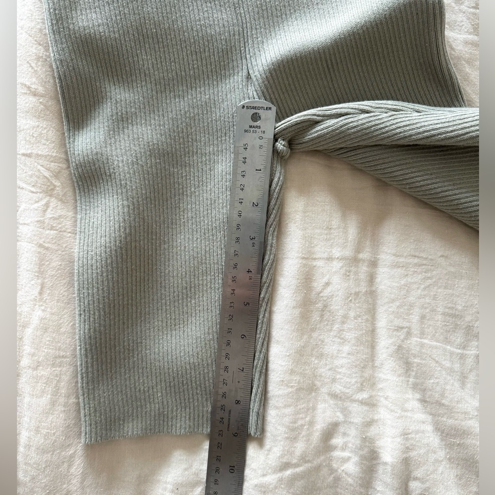 Fear of God ESSENTIALS SS23 knit ribbed bike sport short, color: Seal | M, NWOT - Picture 9 of 12